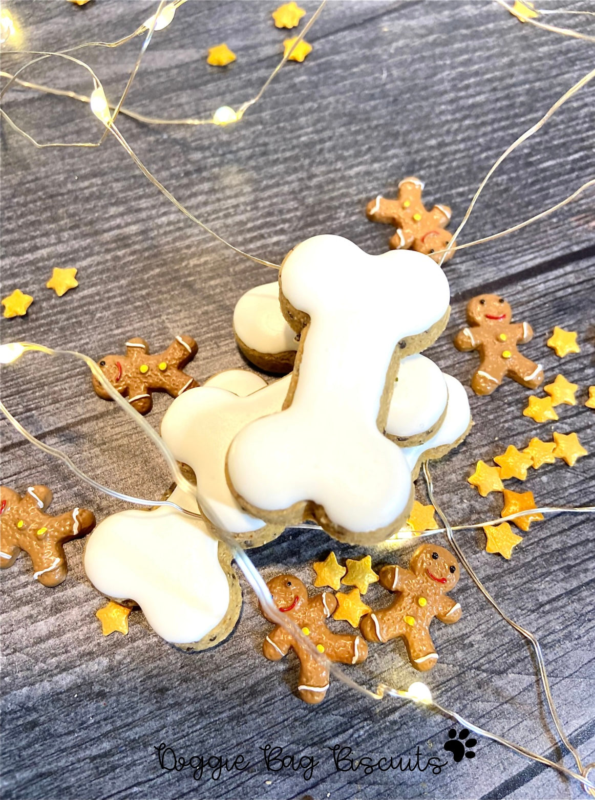 Gingerbread Men Merry Munchies Canine Cookie Gift Set