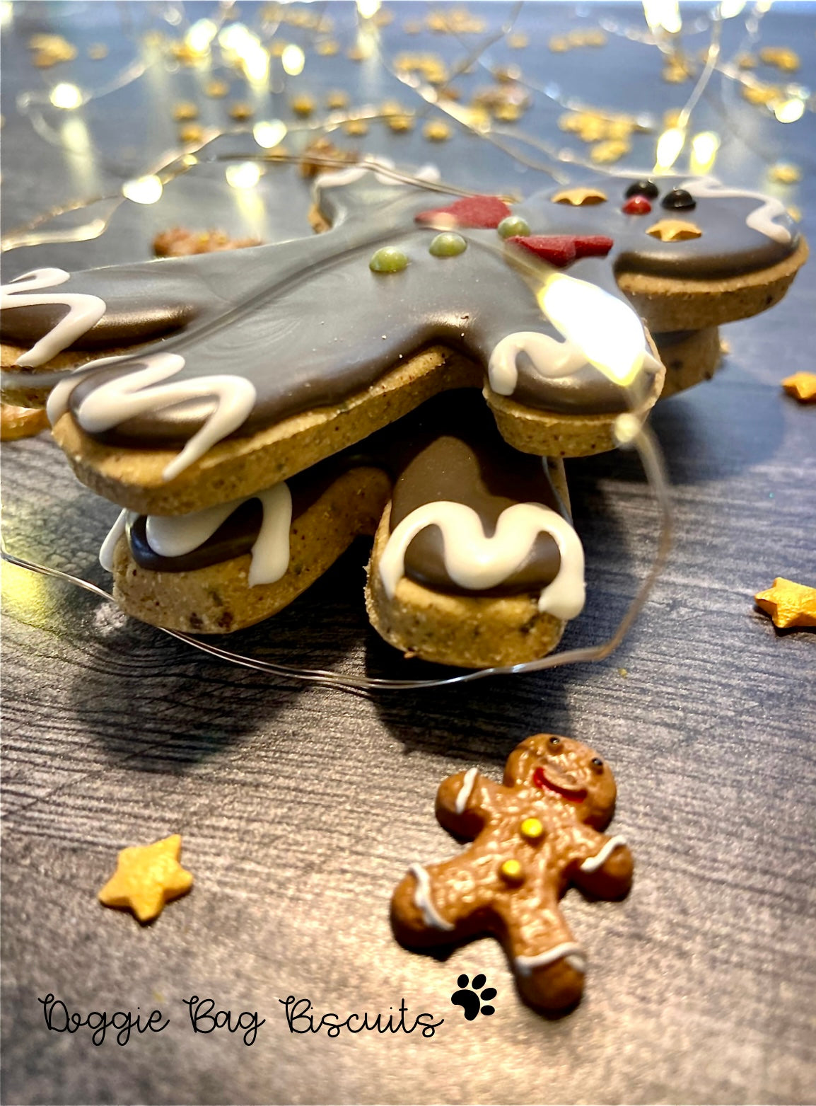 Gingerbread Men Merry Munchies Canine Cookie Gift Set