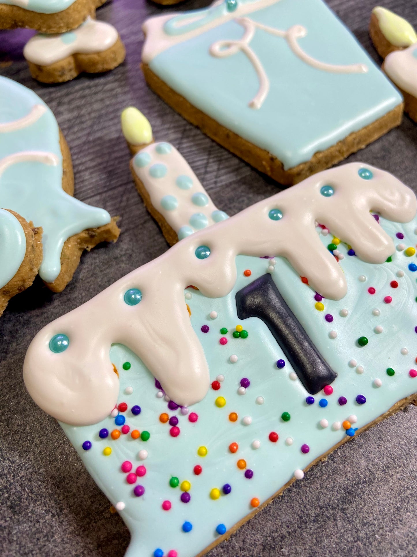 “Cake & Candle" Gift Set Certified Lookie-a-Tookie™ Canine Cookies, Birthday Dog Treats 🕯️ 🎂✨🐾