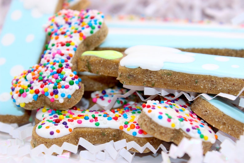 Slice Slice Baby Birthday Cake Canine Cookie Gift Set πππΎ