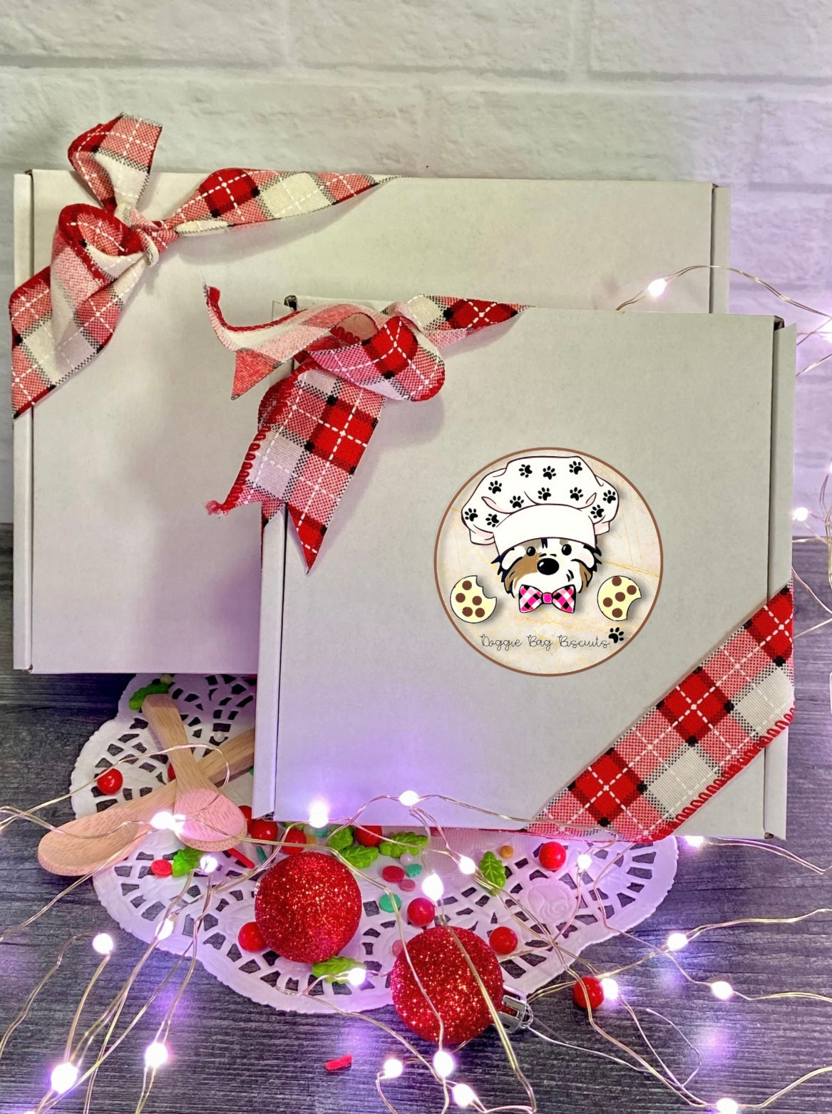 "OH CHRISTMAS TREAT" Gift Set Certified Lookie-a-Tookie™ Canine Cookies, Christmas Dog Treats
