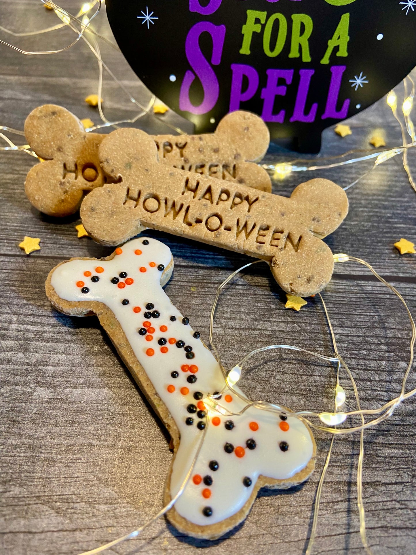 “Happy Howl-o-Ween” Canine Cookie Gift Set