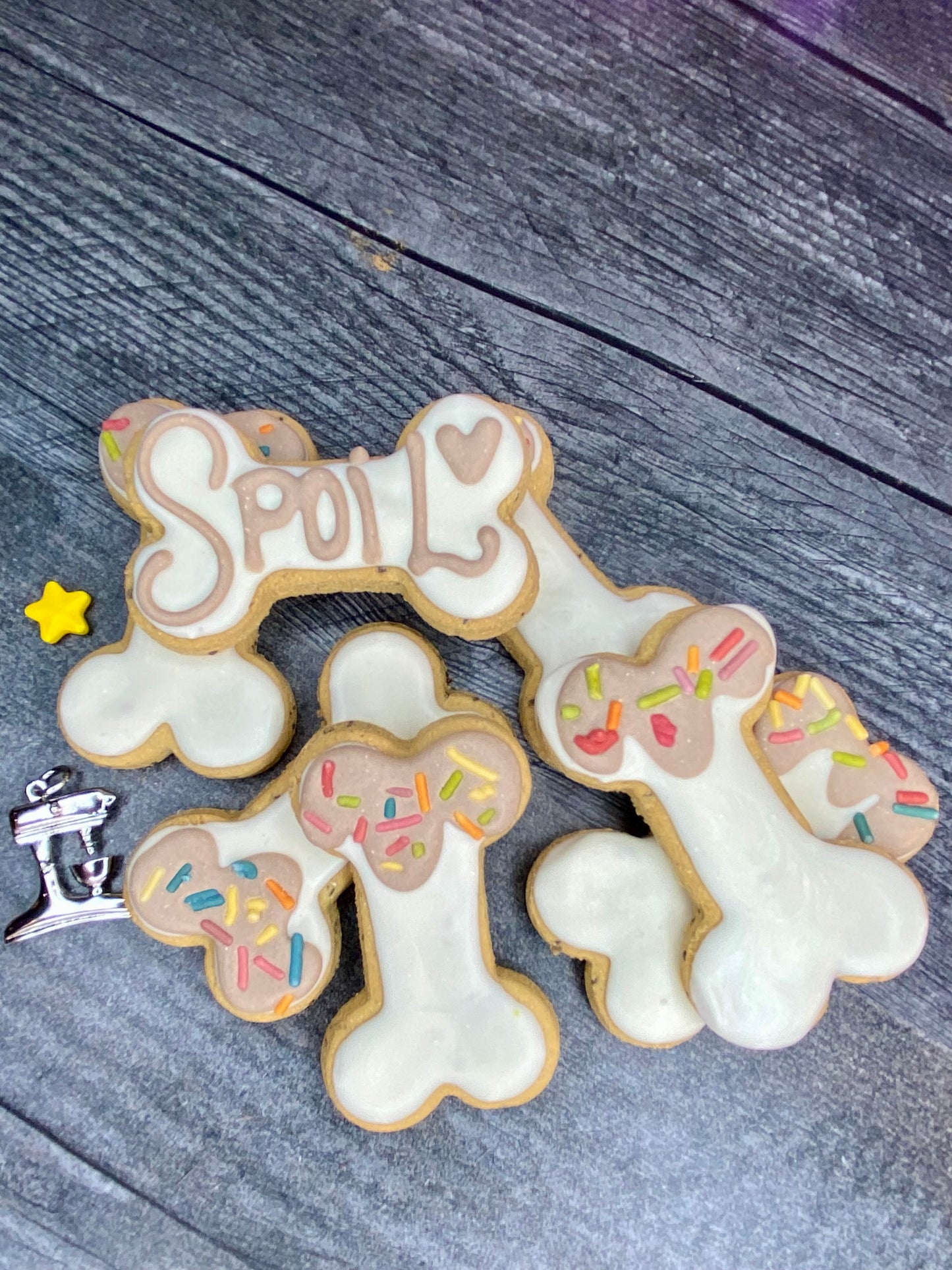 “Spoil” Canine Cookie Gift Set 🐾🤍