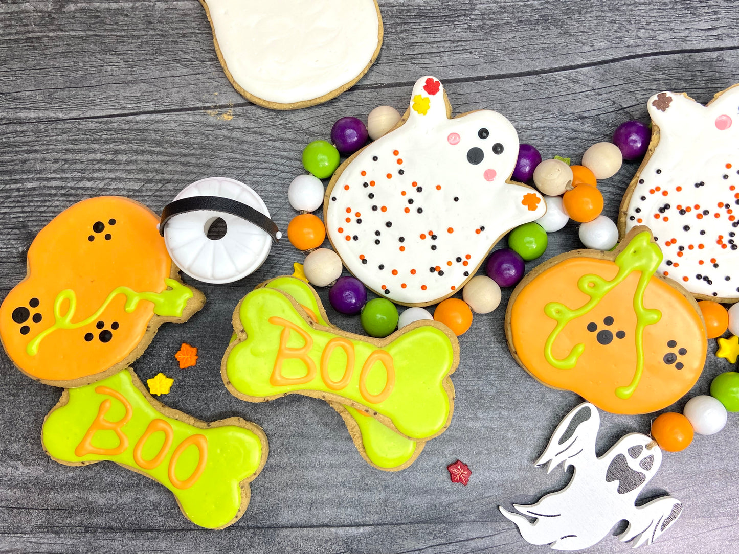 👻🎃🦴 BOO, IT’S FALL! Canine Cookie Gift Set