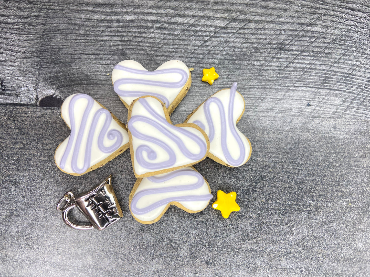 🤍🐾 “NOT OLD Just VINTAGE” Canine Cookie GIFT SET