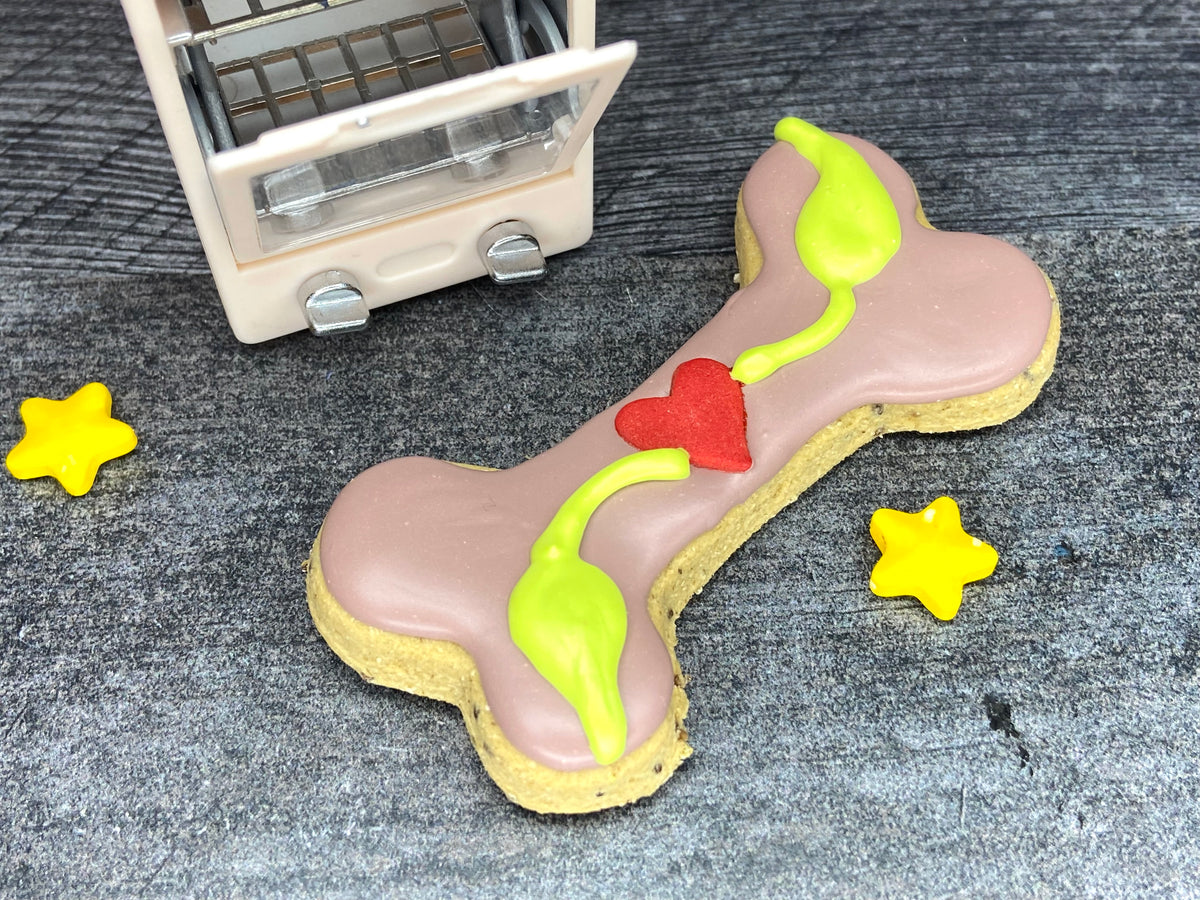 “Love Grows Here” Canine Cookie Gift Box Set🏡🐾🤍