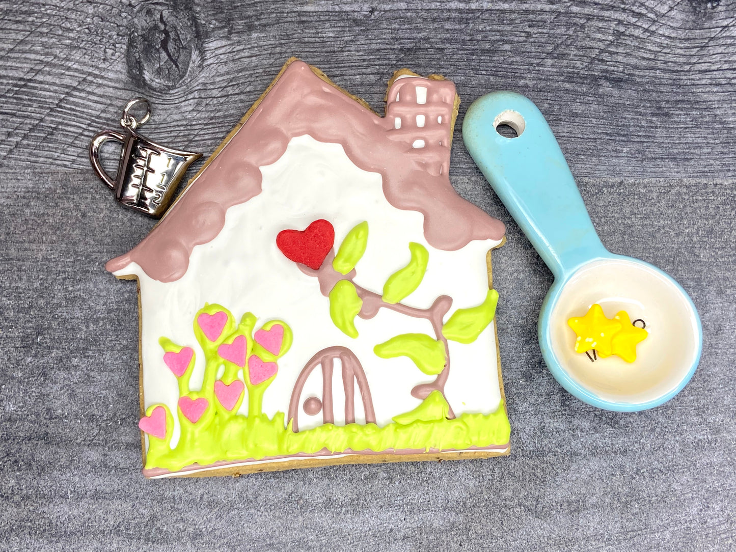 “Love Grows Here” Canine Cookie Gift Box Set🏡🐾🤍