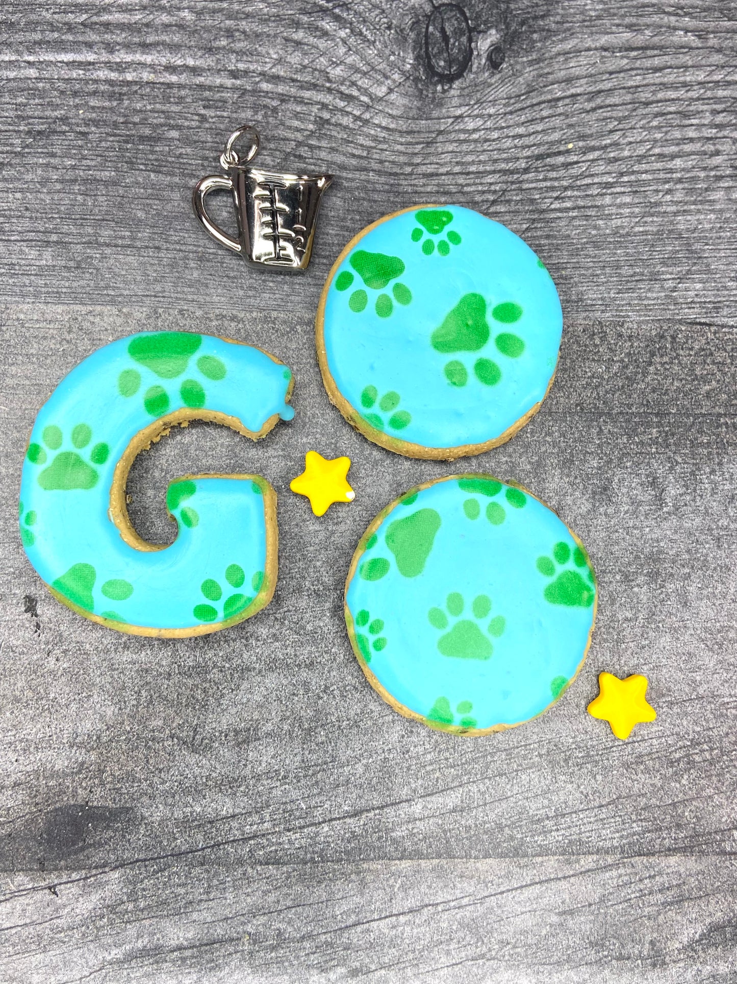 "YOU MAKE THE WORLD A BETTER PLACE"   Canine Cookie Gift Box Set 🌎🐾