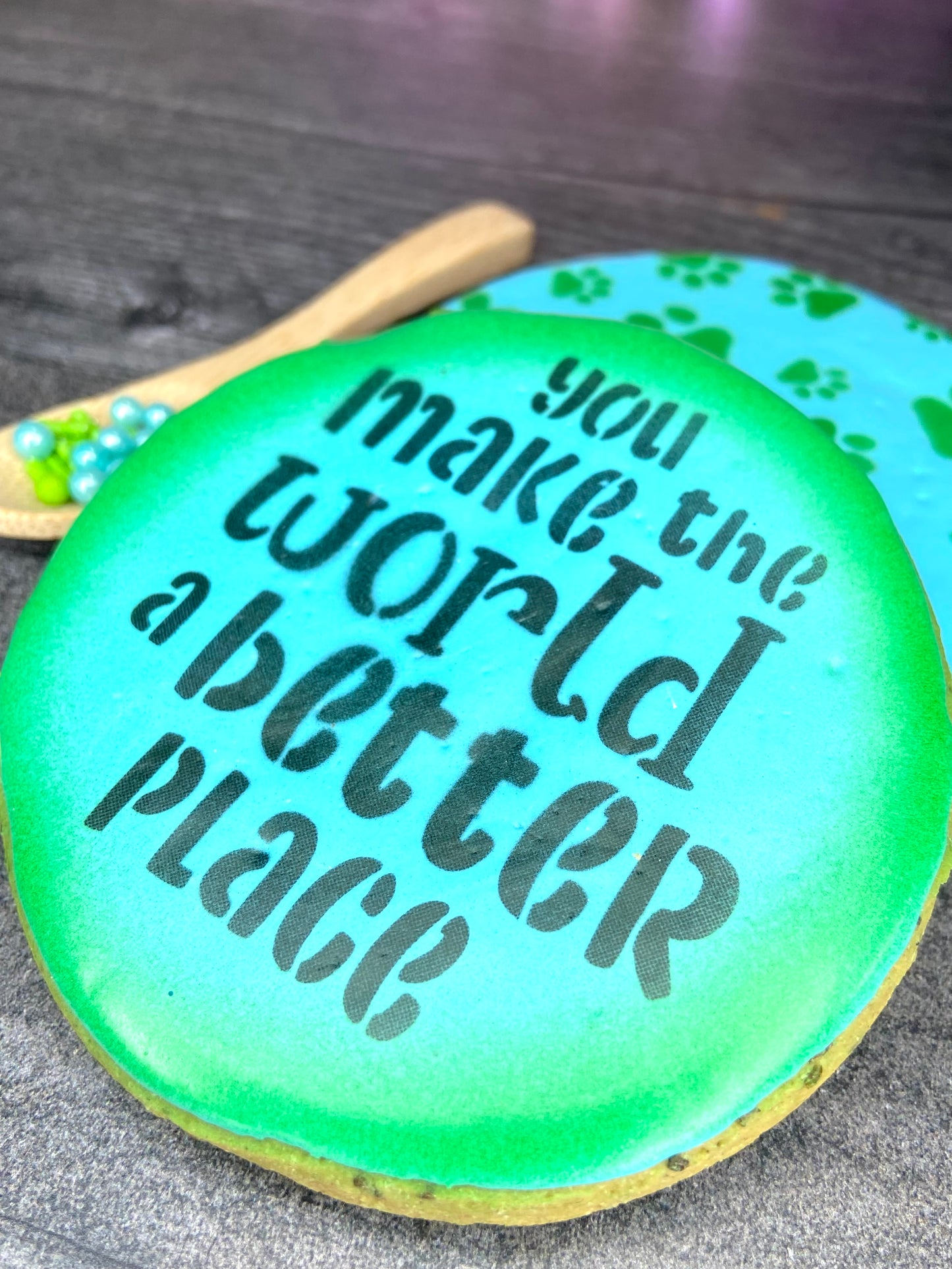 "YOU MAKE THE WORLD A BETTER PLACE"   Canine Cookie Gift Box Set 🌎🐾