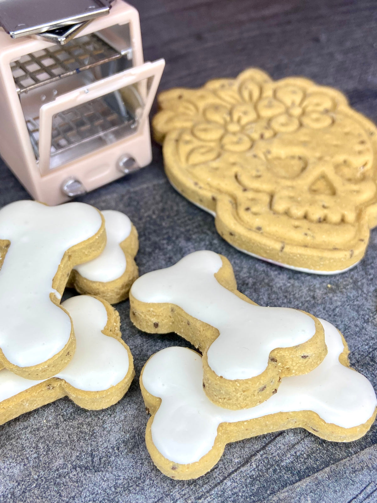 BOO-tiful Bones" Canine Cookie Box Gift Set 💀🌸🐾