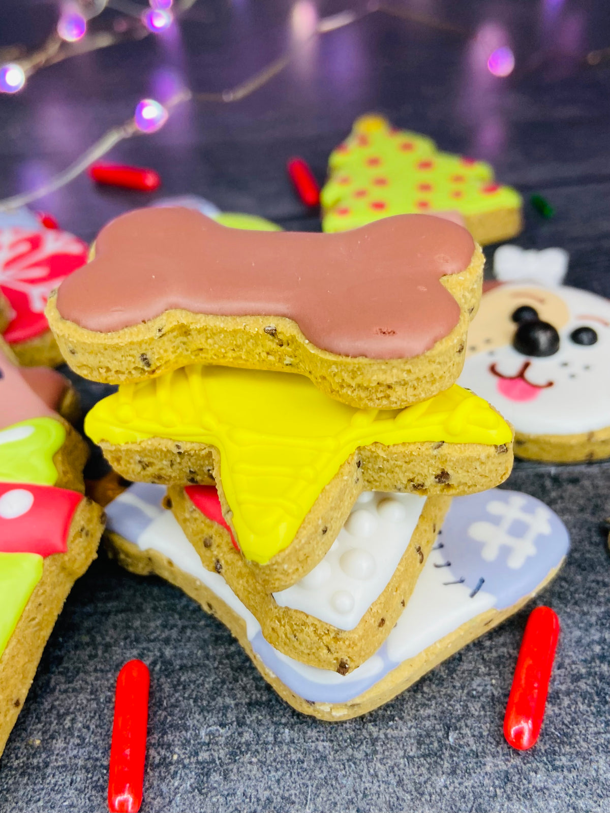 HAPPY PAWLIDAYS! 🎄 12-Day Canine Cookie Advent Calendar