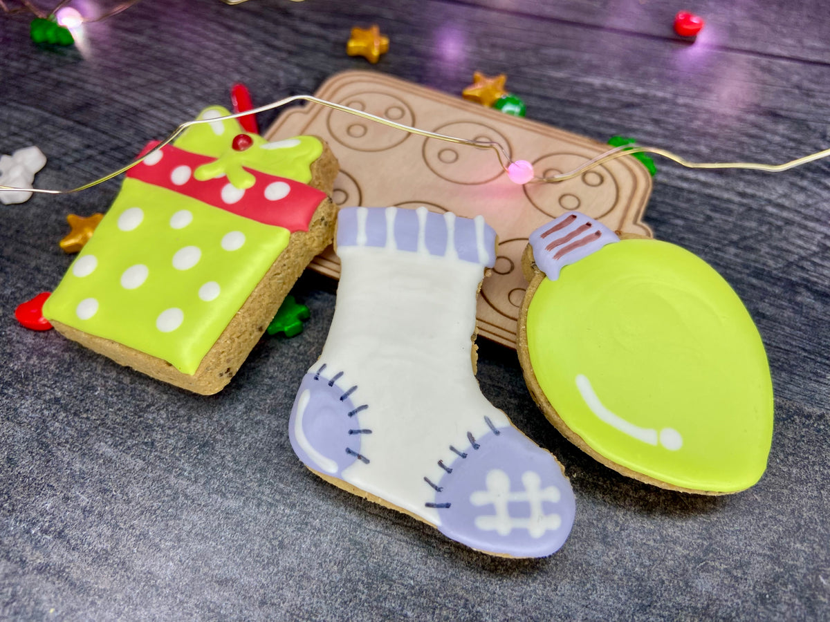 HAPPY PAWLIDAYS! 🎄 12-Day Canine Cookie Advent Calendar