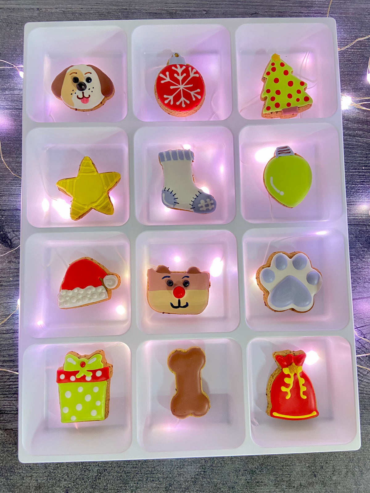 HAPPY PAWLIDAYS! 🎄 12-Day Canine Cookie Advent Calendar