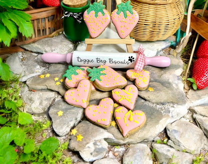 ”Sweetheart Berries” Canine Cookie Gift Set🍓🍓🍓