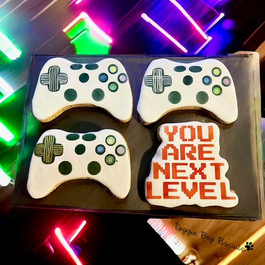 High Score Howl Canine Cookie Gift Set 🎮