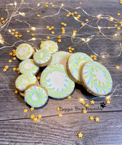 Wondrous Wreath” Canine Cookie Gift Set