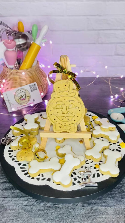 "Moonlight Mischief" Canine Cookie Box Gift Set 🌙🎩✨