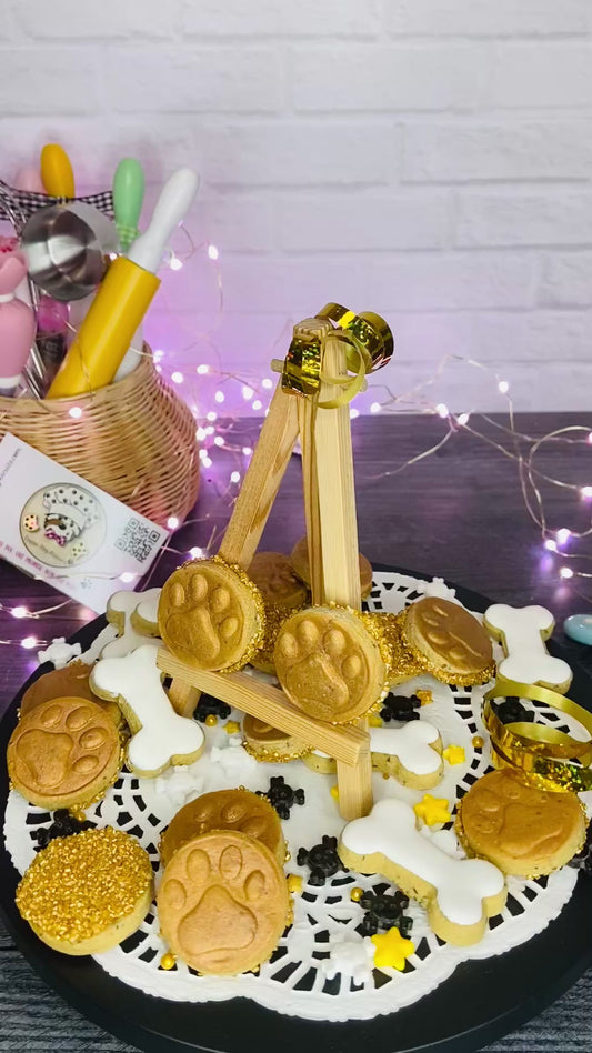 "Canine Coins"  Bite-Size Canine Cookie Gift Set 💰🐾