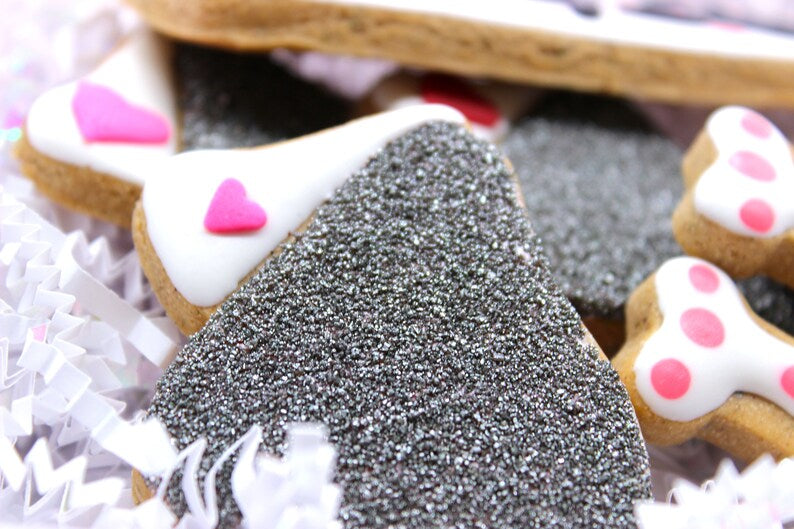 “Sending Kisses” Canine Cookie Gift Set